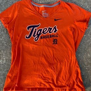 Detroit Tigers Women’s T Shirt 🤗